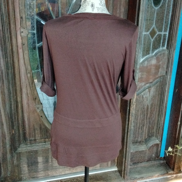 Women's 6 button front jersey top with rolled short sleeves size Small by Whispe - Picture 5 of 6